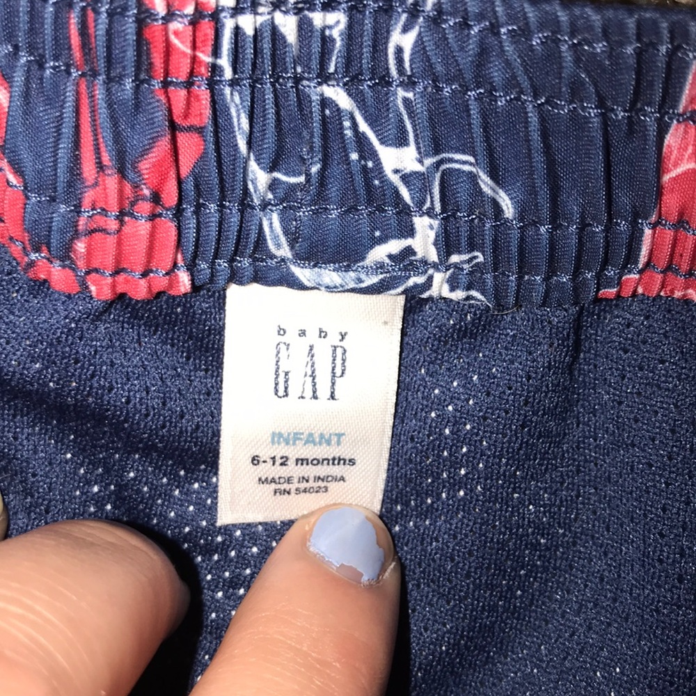 🦄3 FOR $15! Gap swim shorts - Picture 2 of 3